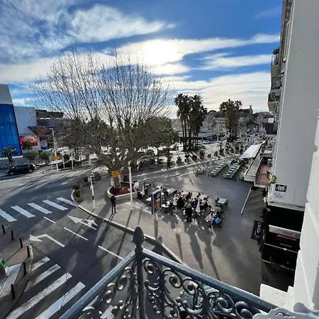 La Lola * Cannes